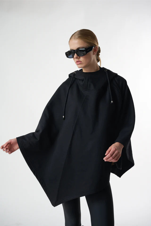 Poncho Negro Corto